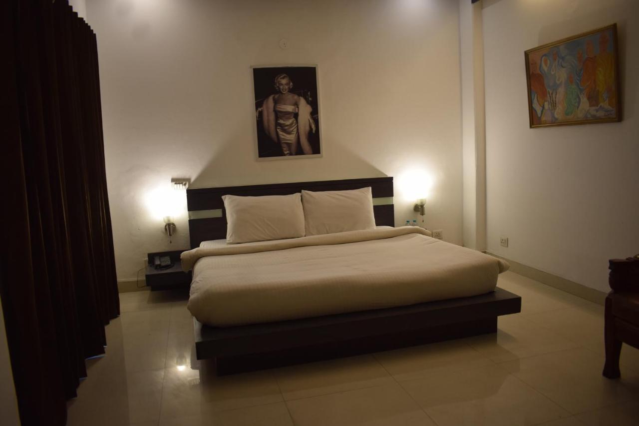 Hotel Chaupal By Casa Bella Гургаон Екстериор снимка