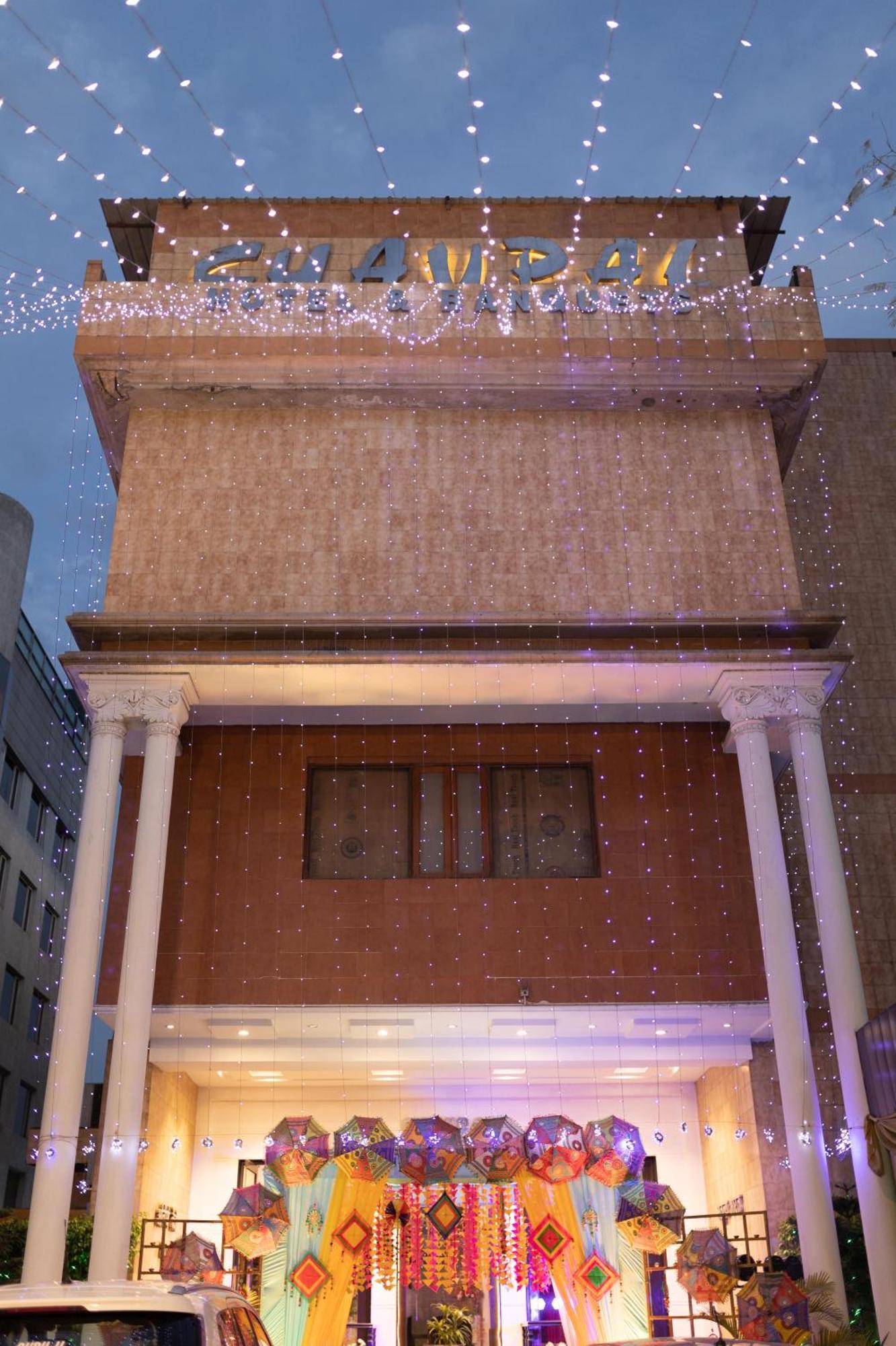 Hotel Chaupal By Casa Bella Гургаон Екстериор снимка