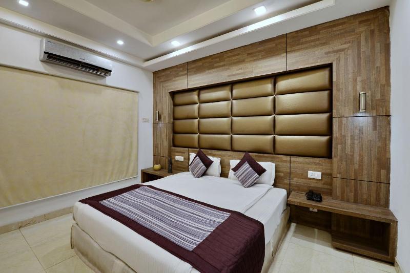 Hotel Chaupal By Casa Bella Гургаон Екстериор снимка